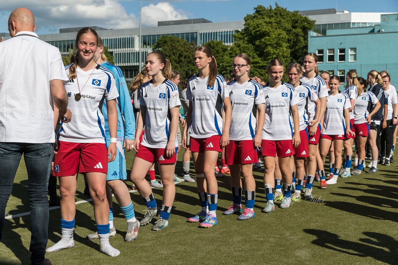 Bild 123 - wBJ Lotto Pokal Finale  Eimsbuetteler TV - Hamburger SV : Ergebnis: 0:3